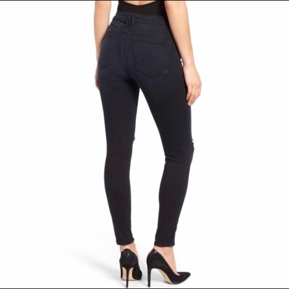 Good American “Good Legs” Distressed Jeans - Picture 2 of 8